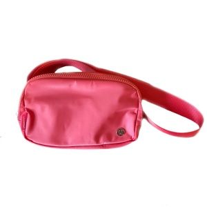 Lululemon Everywhere Belt Bag Pale Raspberry